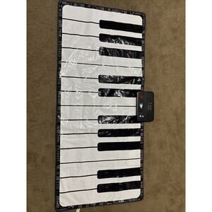 FAO Schwarz Giant Dance Mat Piano 5 Built-In Songs For Ages 3+ dc7